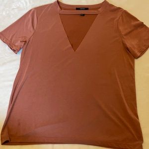 Very comfy lounge shirt barely worn